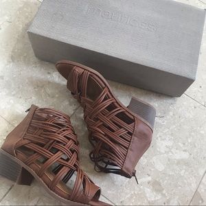 Maurices brown sandals